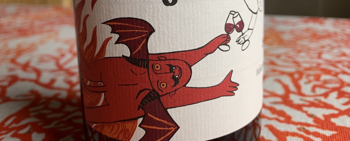 Etikett des Ossimoro-Rotweines von Pietraventosa aus Apulien, Rebsorten Primitivo und Aglianico